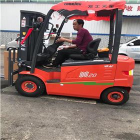 六合電動叉車